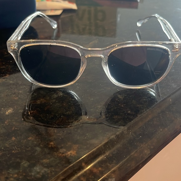 Clear Frame Sunglasses NWT - brand: Marc hunter - Picture 2 of 3